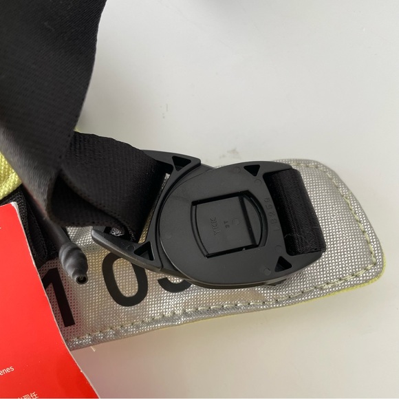 NWT Nike Tech Crossbody Bag - Picture 10 of 10